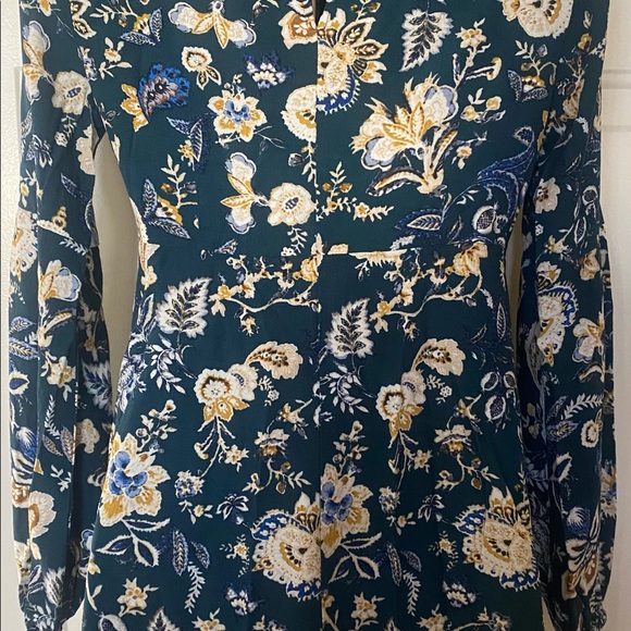 Floral shorts romper - Picture 3 of 4